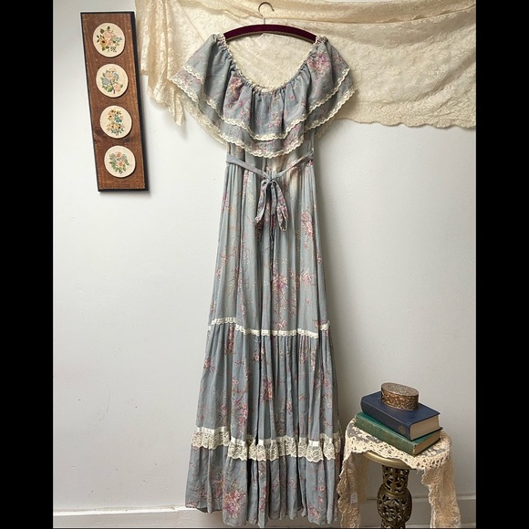 Gunne Sax • 1970’s Prairie Maxi Dress - Picture 2 of 16
